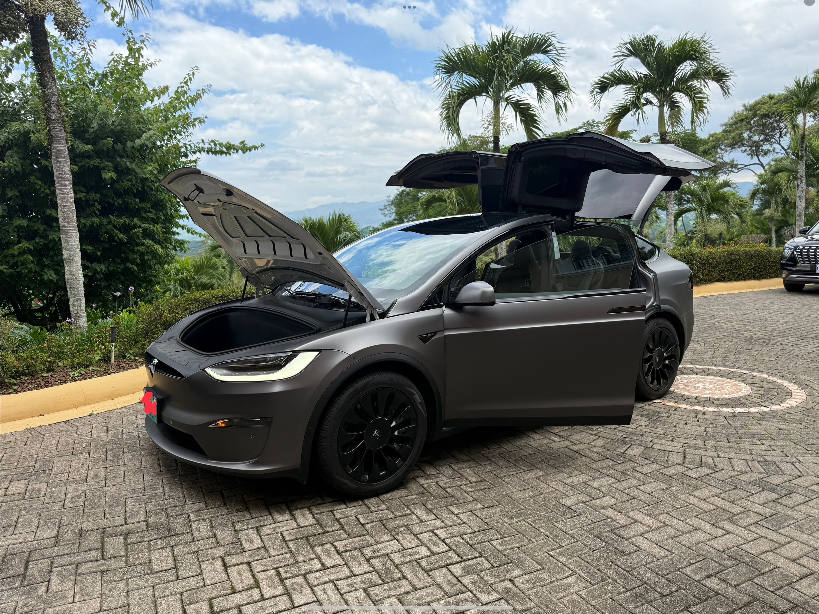 2022 Tesla Model X Plaid